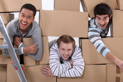 Flexible storage in Clapton for furniture and boxes