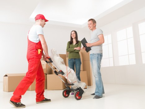 Local Clapton moving service transporting home items